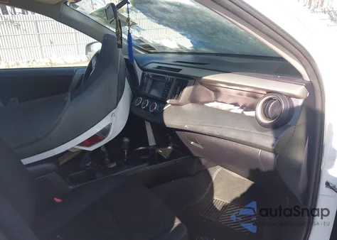 2016 Toyota Rav4 Le z USA, uszkodzony, nr VIN 2T3BFREV7GW471908